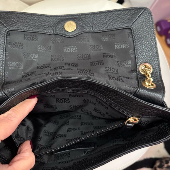 MICHAEL Michael Kors Black Leather Bag with Gold Accents - Picture 6 of 6